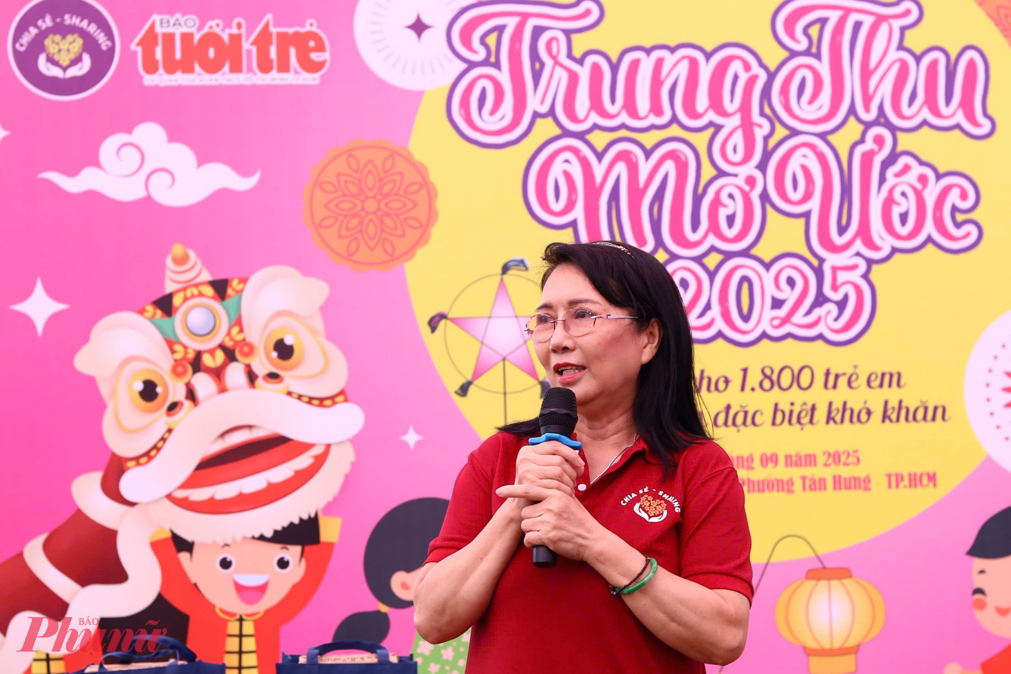 Bà Nguyễn Thị Tranh - Trưởng nhóm Chia sẻ - Sharing xúc động nói về ý nghĩa nhân văn của chương trình 