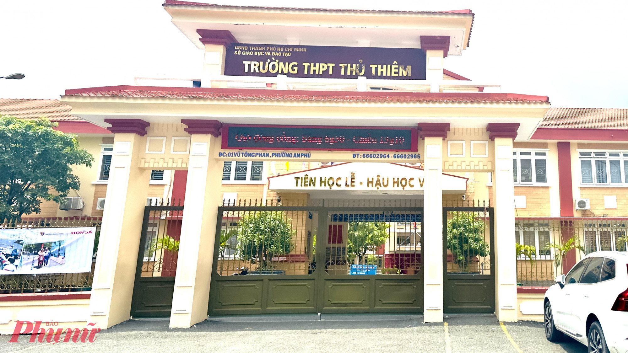 Việc thu tiền phô tô tài liệu cao và cách xử lý của Trường THPT Thủ Thiêm khiến học sinh, phụ huynh bức xúc - Ảnh: Nguyễn Loan