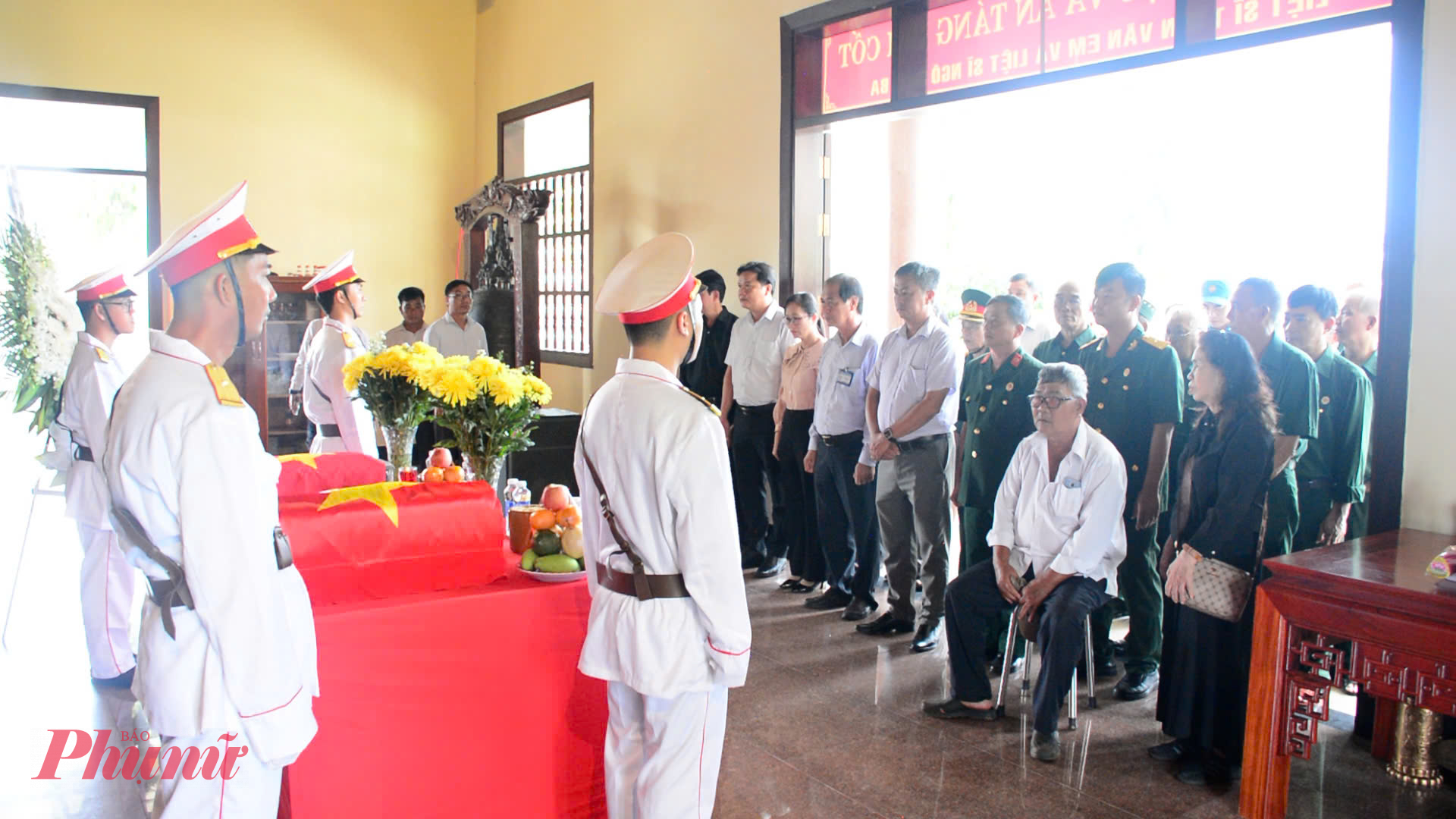 Lễ truy điệu và an táng hài cốt liệt sĩ Trần Văn Em và liệt sĩ Ngô Văn Ba
