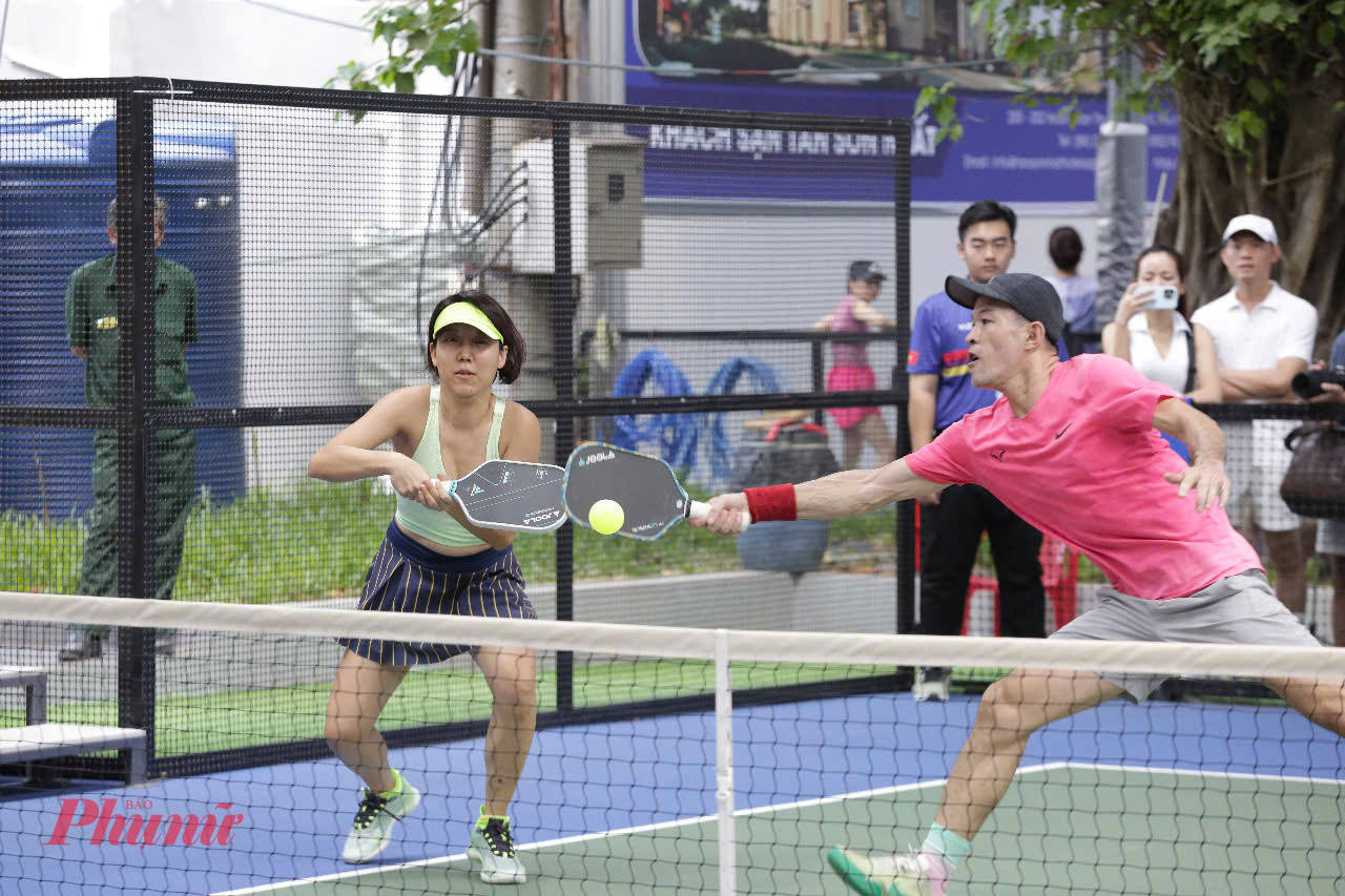 Giải Pickleball Báo Phụ nữ TPHCM lần thứ nhất, lần thứ hai đã để lại nhiều dấu ấn trong lòng những người yêu pickleball. Ảnh Thành Lâm