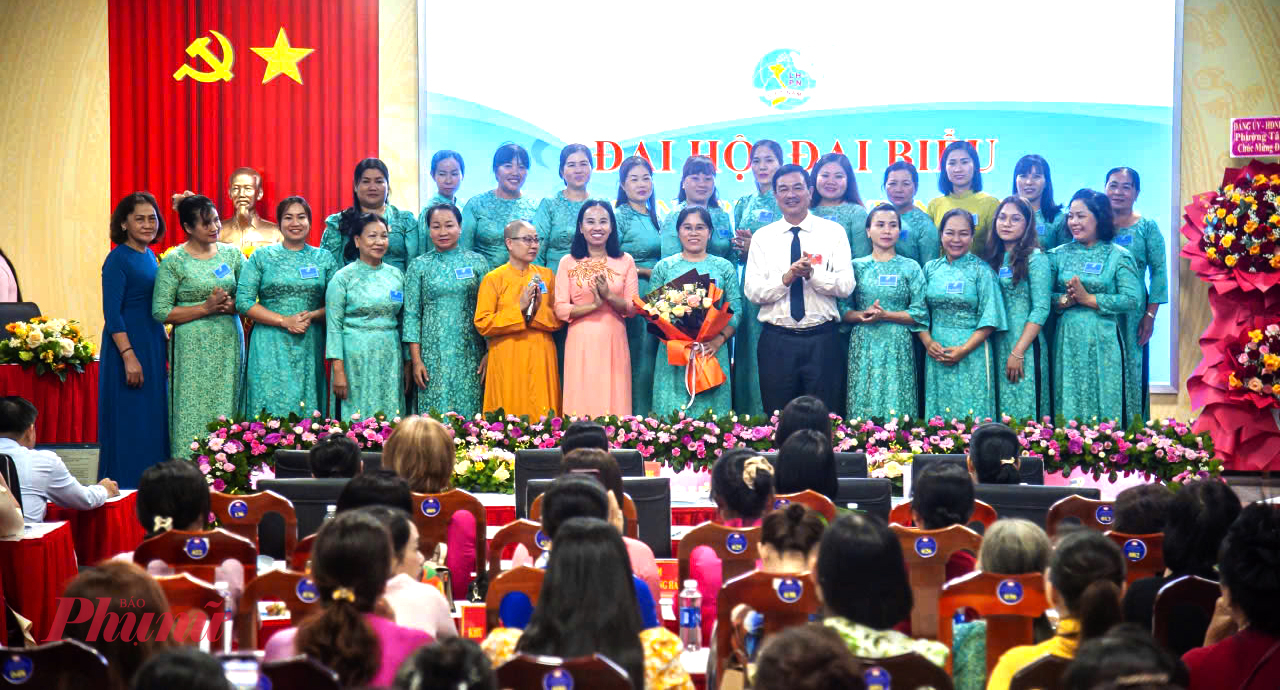 Ban chấp hành có 23 người, bà Nguyễn Thị Hoa Tím được chỉ định giữ chức chủ tịch Hội phụ nữ phường.