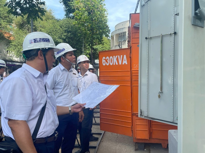 EVNHCMC đảm bảo cung cấp điện an toàn, ổn định, tin cậy và liên tục phục vụ Đại hội và các chương trình, sự kiện liên quan - Ảnh: EVNHCMC