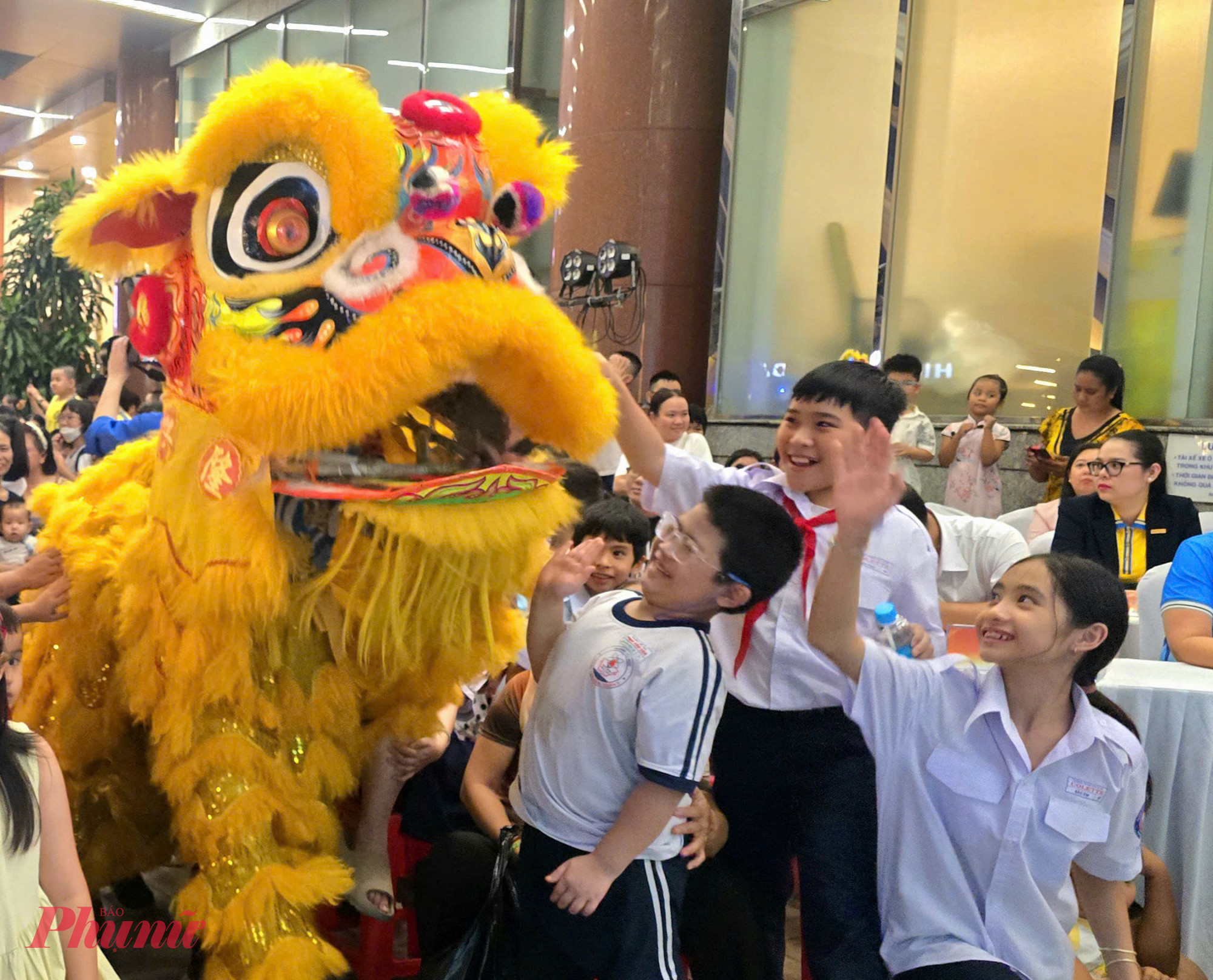 Các em đã có mùa trung thu thật vui, ý nghĩa -  Ảnh: Trang Nguyễn 