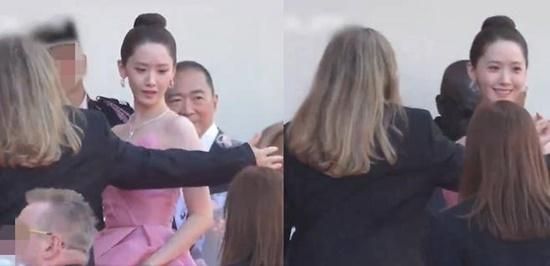 oona (SNSD) bị nhân viên an ninh ngăn cản khi tạo dáng trước ống kính