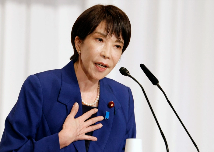 cựu Bộ trưởng Nội vụ Sanae Takaichi