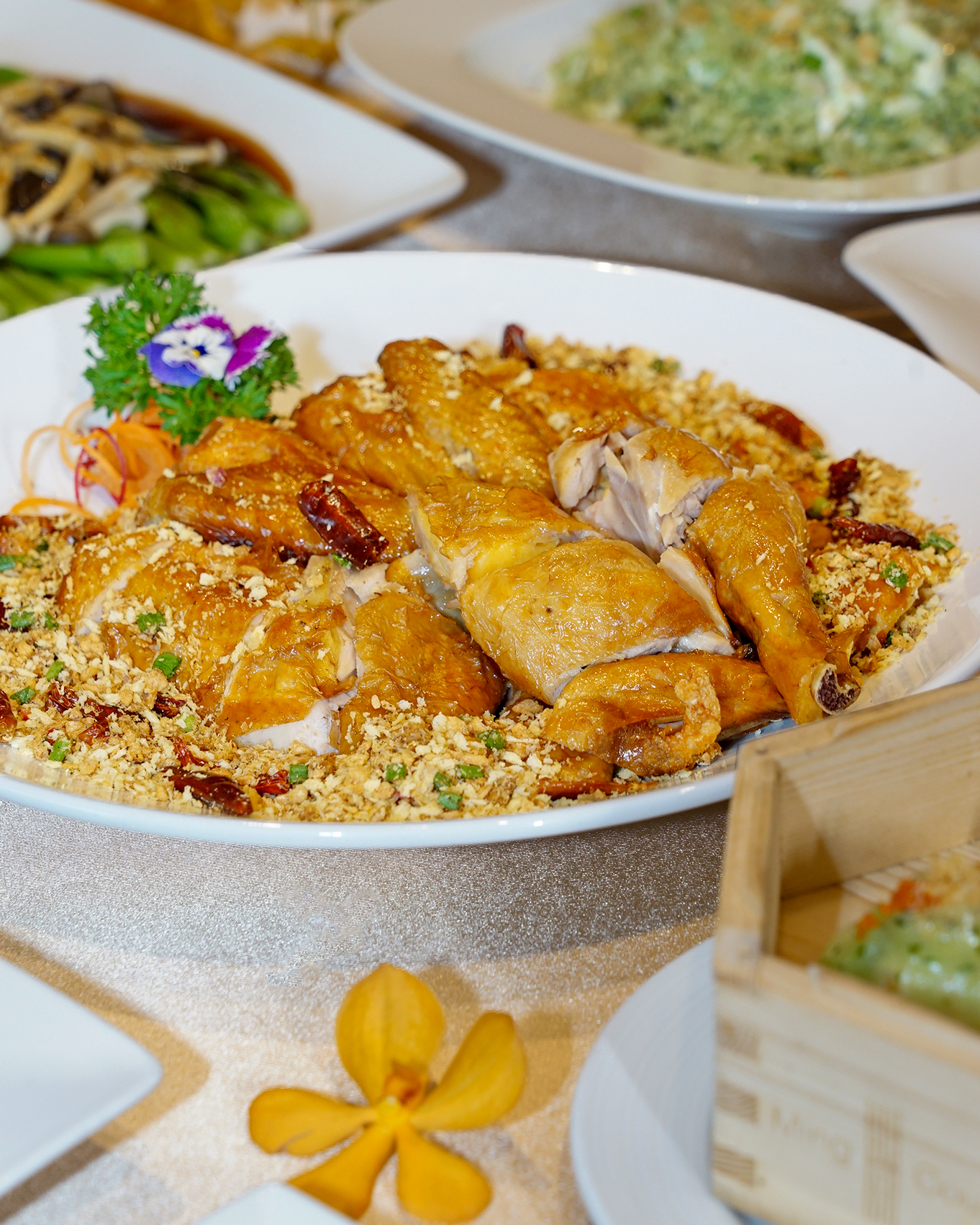 Hòa mình vào không khí Trung Thu tại Ming Court, thực khách sẽ được trải nghiệm Nguyệt Hoa Yến – thực đơn 8 món thượng hạng, kết hợp tinh hoa ẩm thực Quảng Đông cùng nguyên liệu tuyển chọn - Ảnh: FP khách sạn