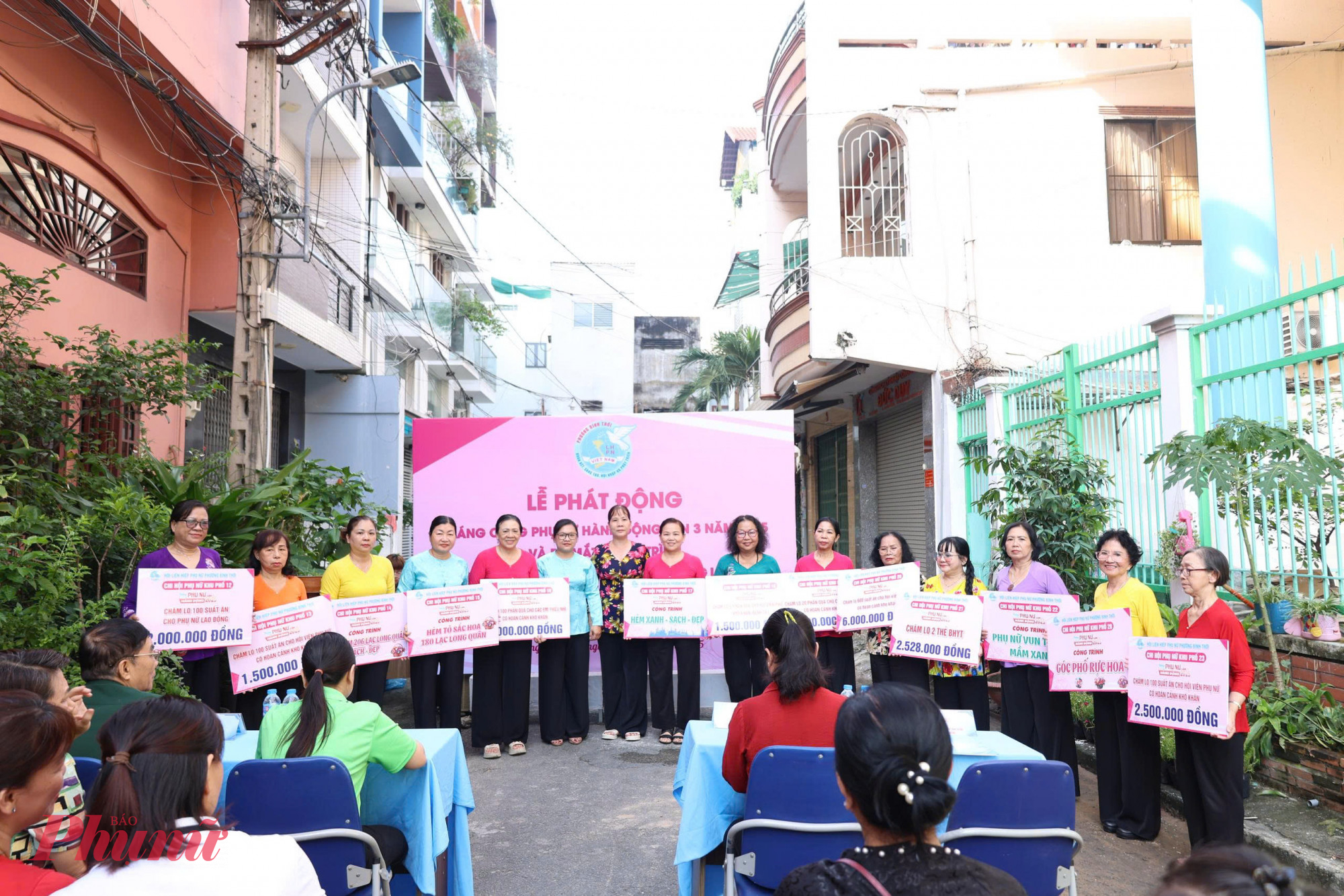 Hội LHPN phường Bình Thới tổ chức Lễ phát động, hướng trọng tâm đến các hoạt động: Tuyên truyền, nâng cao nhận thức và hành động vì an toàn cho phụ nữ và trẻ em; Đồng hành, hỗ trợ phụ nữ phát triển kinh tế, nâng cao năng lực; Xây dựng gia đình hạnh phúc – phát huy vai trò của phụ nữ trong giữ gìn văn hóa truyền thống; Hành động vì môi trường và cộng đồng.