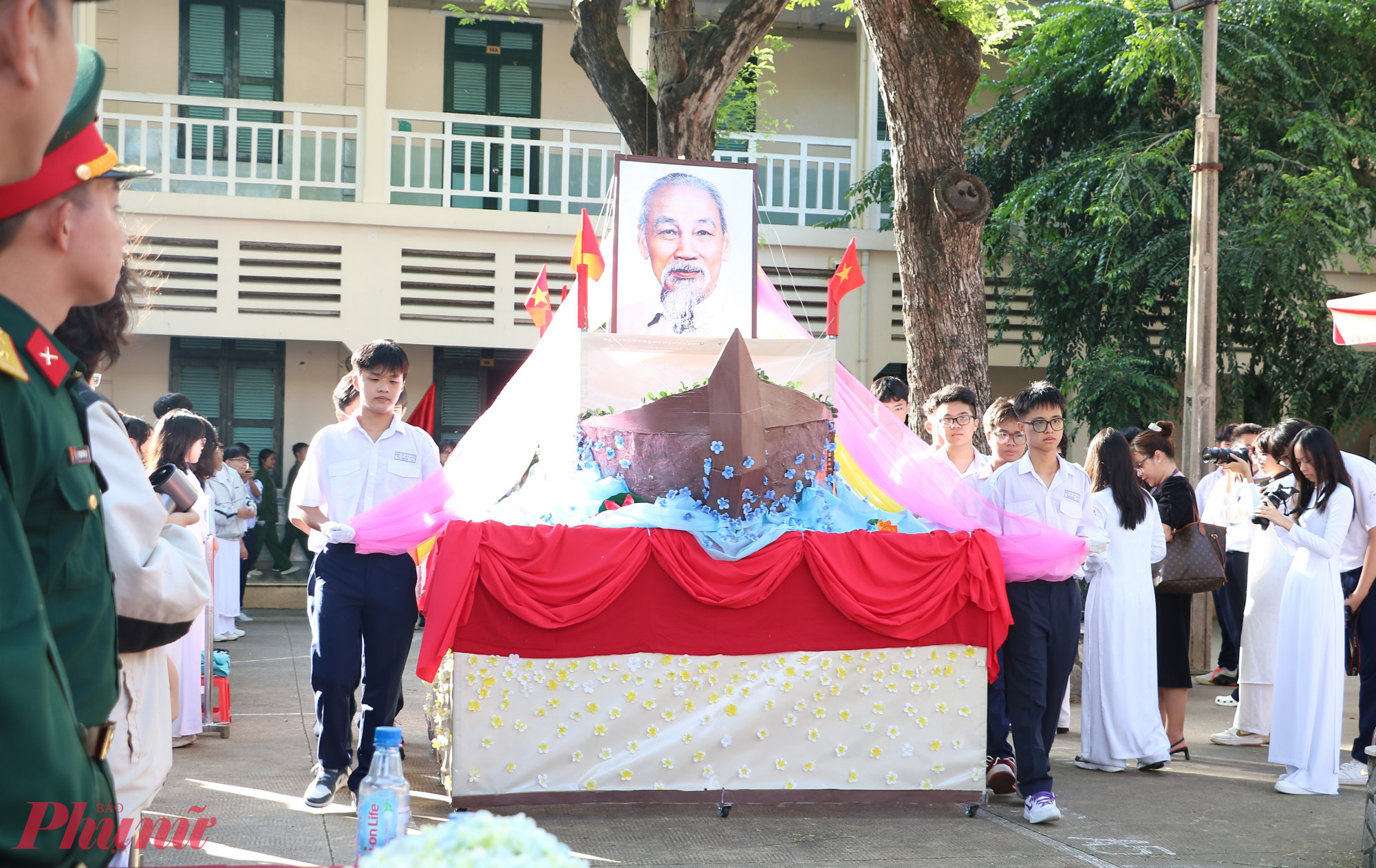 Chủ tịch Hồ Chí Minh