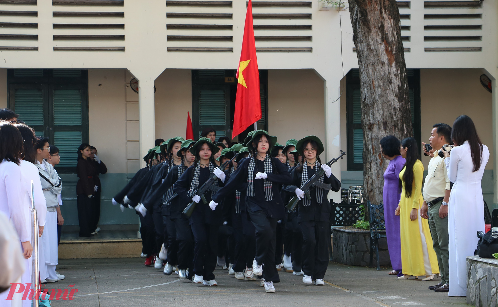 Khối nữ du kích miền Nam