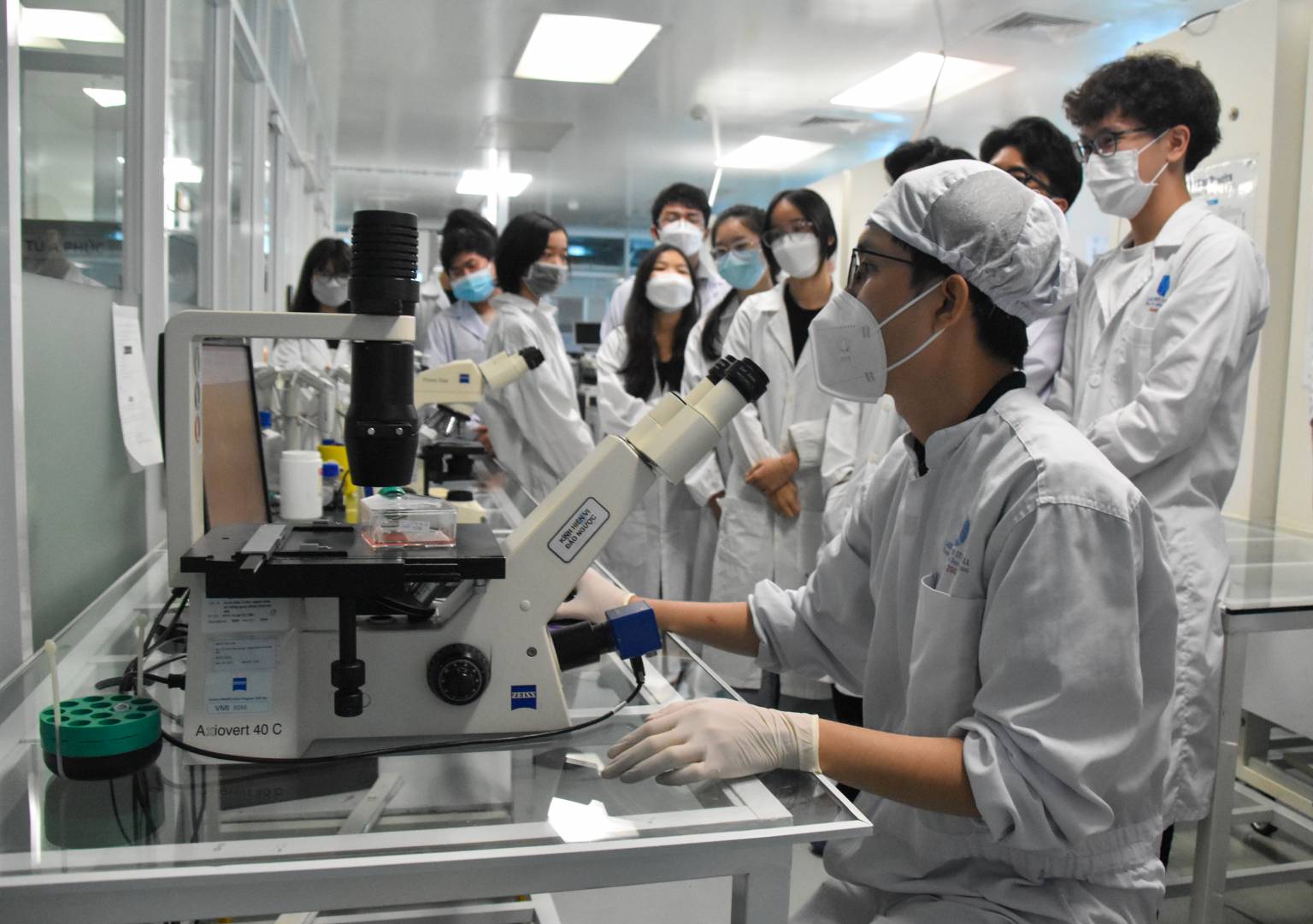 Viện Tế bào gốc, Trường Đại học Khoa học Tự nhiên, Đại học Quốc gia TPHCM, ảnh Viện tế bào gốc