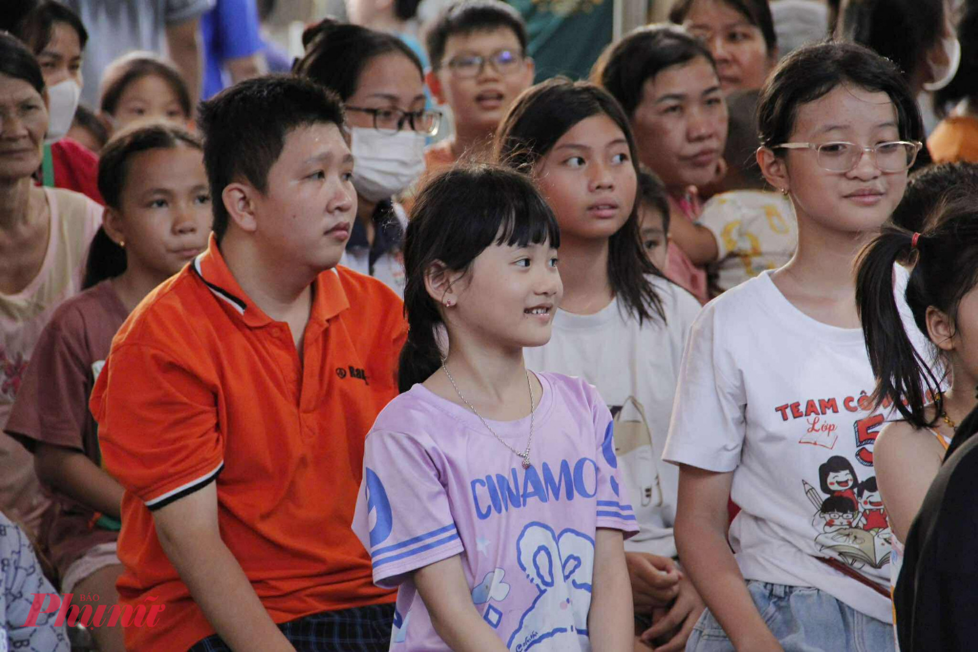 Trẻ thơ háo hức tham gia các hoạt động của chương trình