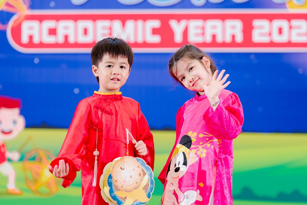 Học sinh hào hứng tham gia các hoạt động, đánh dấu mùa Trung thu đáng nhớ - Ảnh: Royal School