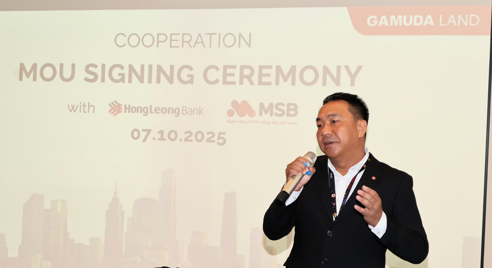 Ông Teoh Chin Siang đại diện Gamuda Land Việt Nam bày tỏ tâm huyết của doanh nghiệp trong việc tìm kiếm những giải pháp tài chính tốt nhất cho khách hàng - Ảnh: Gamuda Land Việt Nam