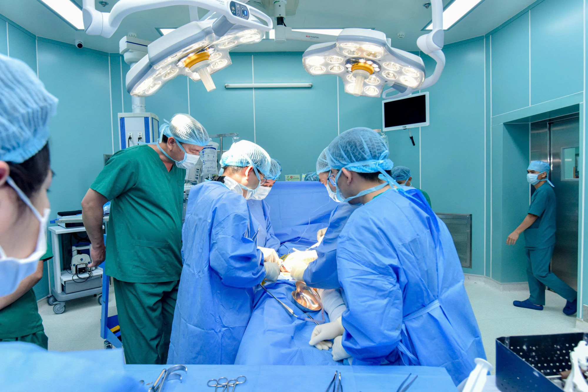Nhờ kích hoạt báo động đỏ, bác sĩ liên chuyên khoa đã mổ khẩn kịp thời cho người bệnh, ảnh BV