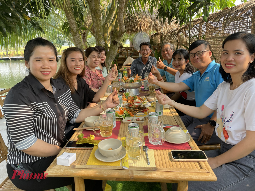 Gia đình chị Cẩm Tiên 