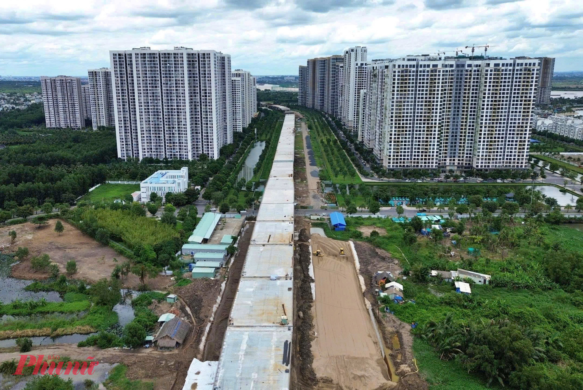 Vành đai 3 đoạn qua khu đô thị Vinhomes sẽ thông xe vào cuối năm nay - ảnh Nguyễn Văn