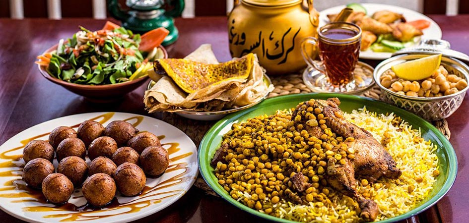 Các món ăn emirati của UAE - Ảnh: Dayout Dubai