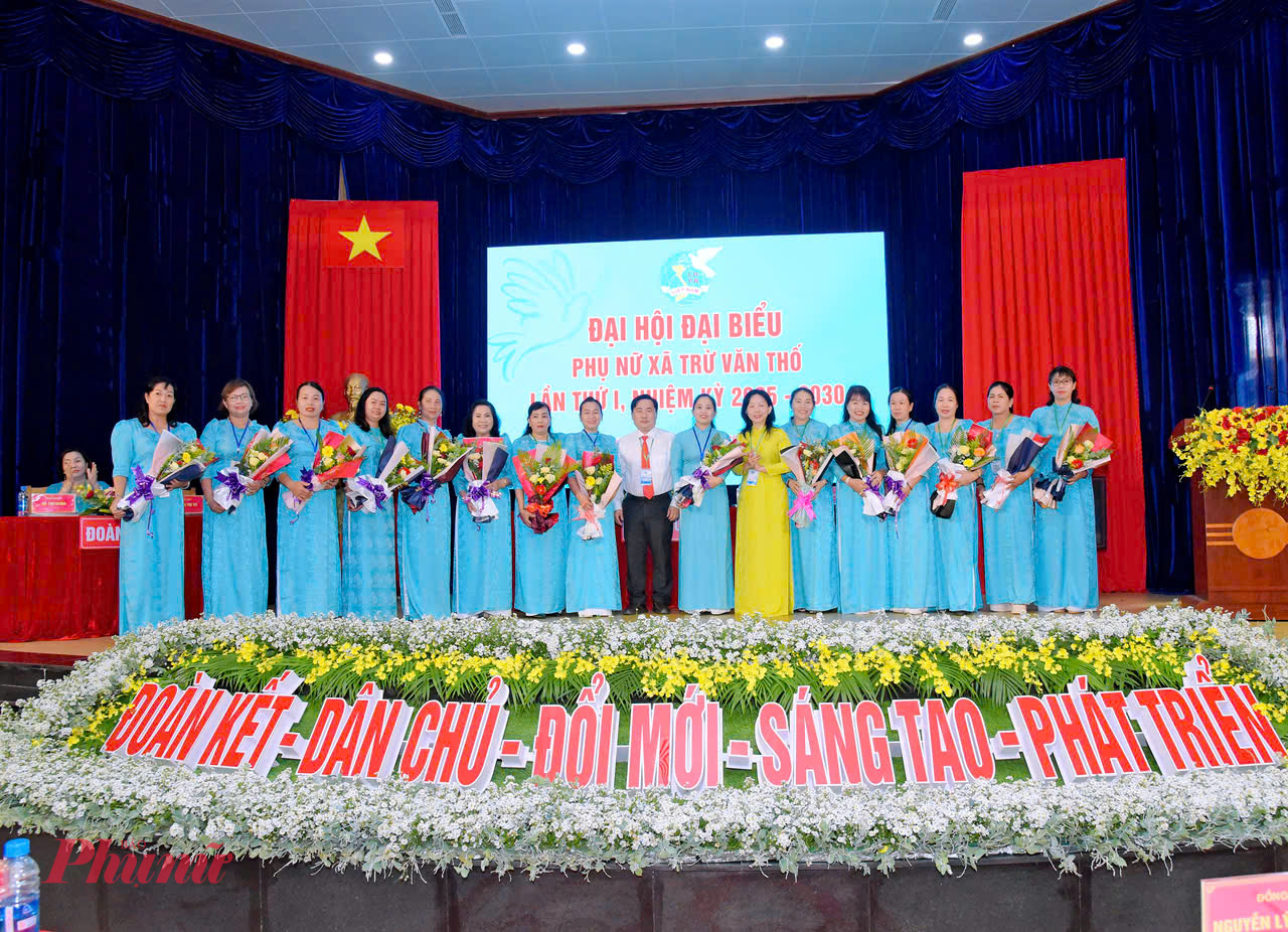 Tại Đại hội, Đại hội đã thông qua quyết định của Hội LHPN TPHCM về chỉ định Ban chấp hành Hội LHPN xã nhiệm kỳ 2025 - 2030 với .... ủy viên, bà ...... - được chỉ định giữ chức Chủ tịch Hội LHPN xã Trừ Văn Thố, lần thứ nhất, nhiệm kỳ 2025 – 2030.