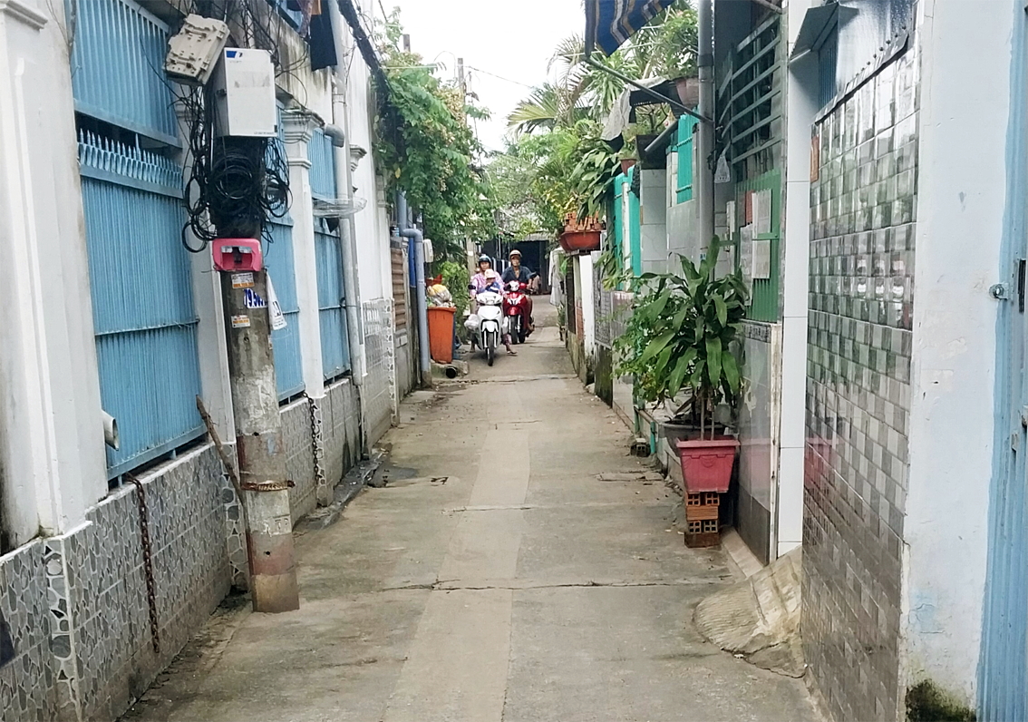 Nhờ sự chung tay, đồng lòng của người dân  mà con hẻm ở tổ 7, ấp 61, xã Tân Nhựt đã thoát cảnh ngập úng