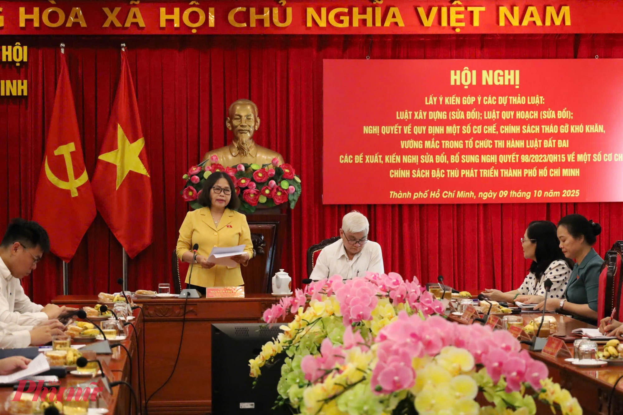 Sửa đổi, bổ sung Nghị quyết 98 để TPHCM phát huy vai trò đầu tàu Hội nghị lấy ý kiến góp ý cho các dự thảo luật và đề xuất sửa đổi, bổ sung Nghị quyết 98/2023/QH15 về cơ chế, chính sách đặc thù phát triển TPHCM - Ảnh: Thanh Tâm