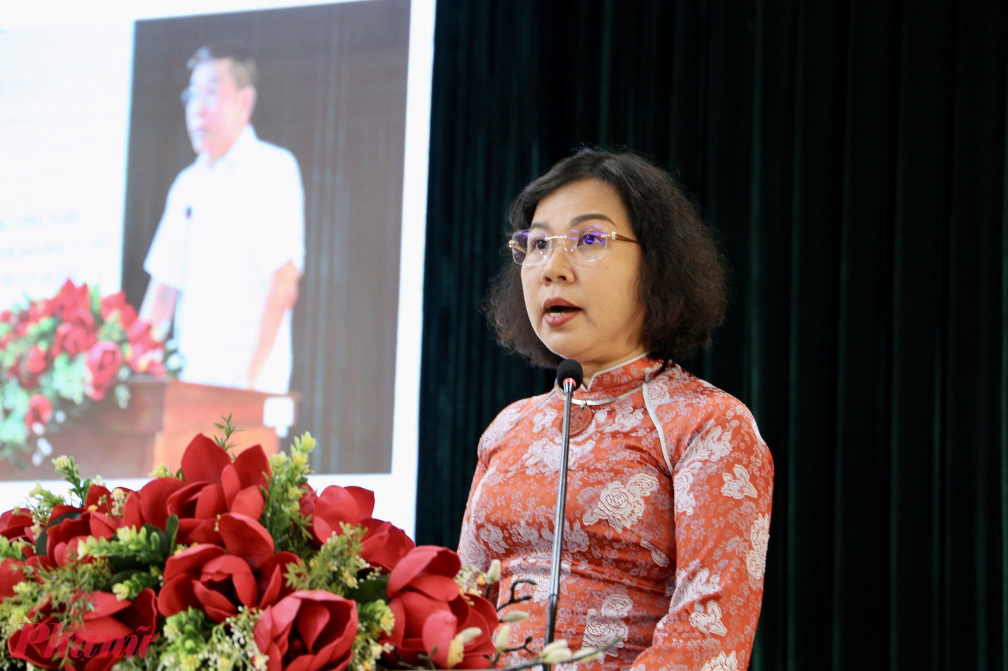 Bà Gấm