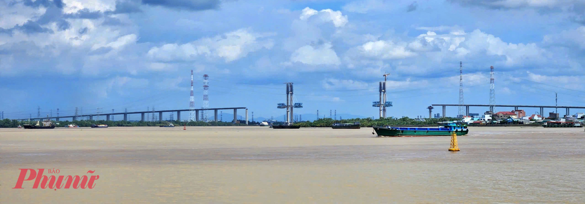 Khi hai cây cầu này được hợp long, tuyến cao tốc sẽ chính thức thông suốt từ Long Thành (Đồng Nai) đến Tây Ninh, mở ra trục kết nối kinh tế trọng điểm phía Nam.