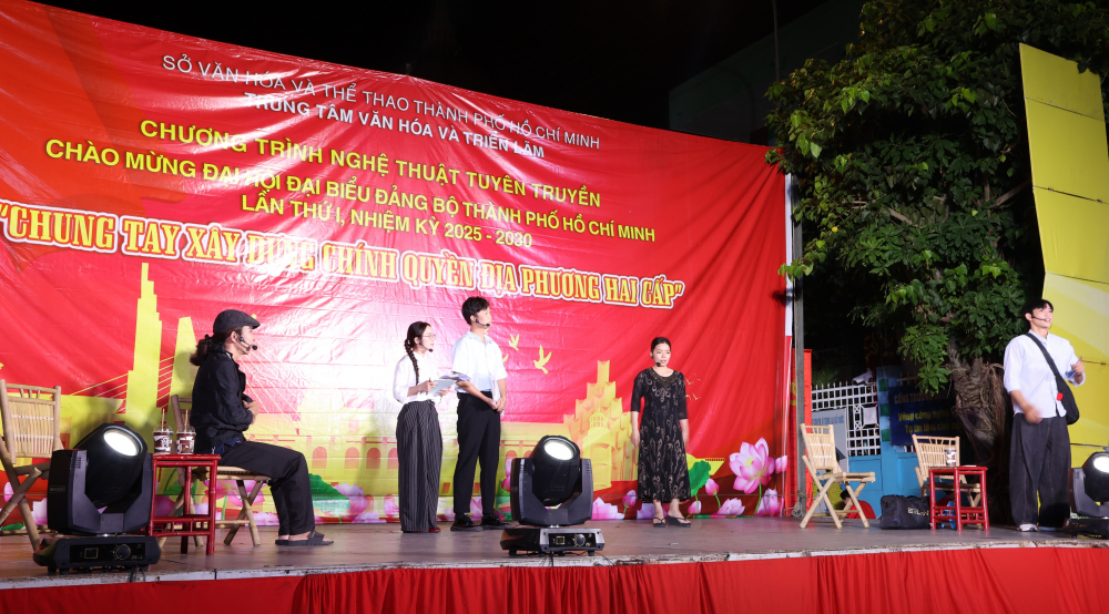 Tiểu phẩm: Bước chuyển số – Chính quyền gần dân