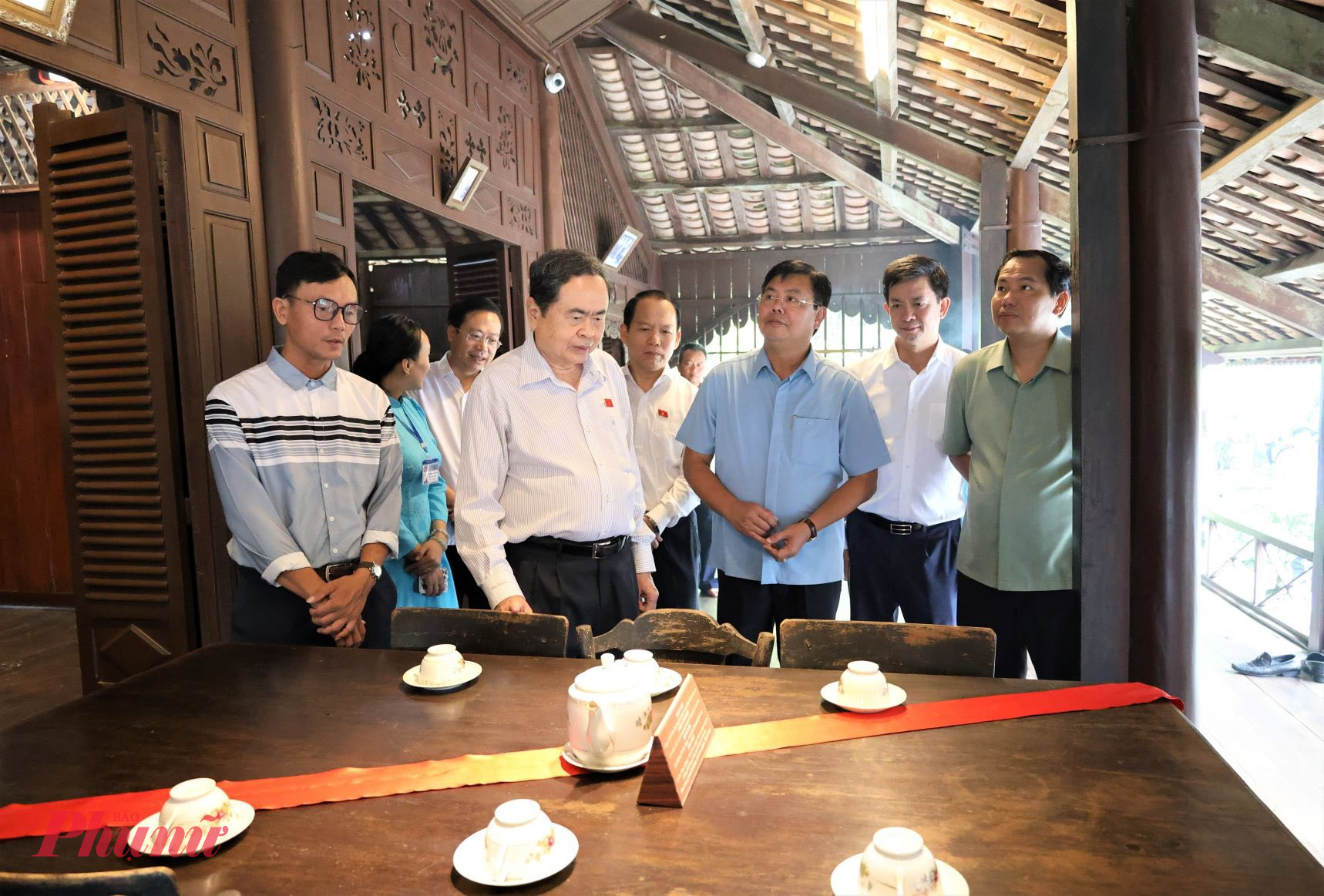 Chủ tịch Quốc hội Trần Thanh Mẫn thăm nhà lưu niệm Chủ tịch Tôn Đức Thắng - Ảnh CTV
