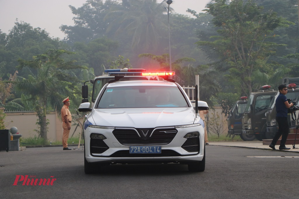 Lực lượng CSGT ra quân kiểm tra xử lý nồng độ cồn, ma túy. Ảnh: Minh Mẫn