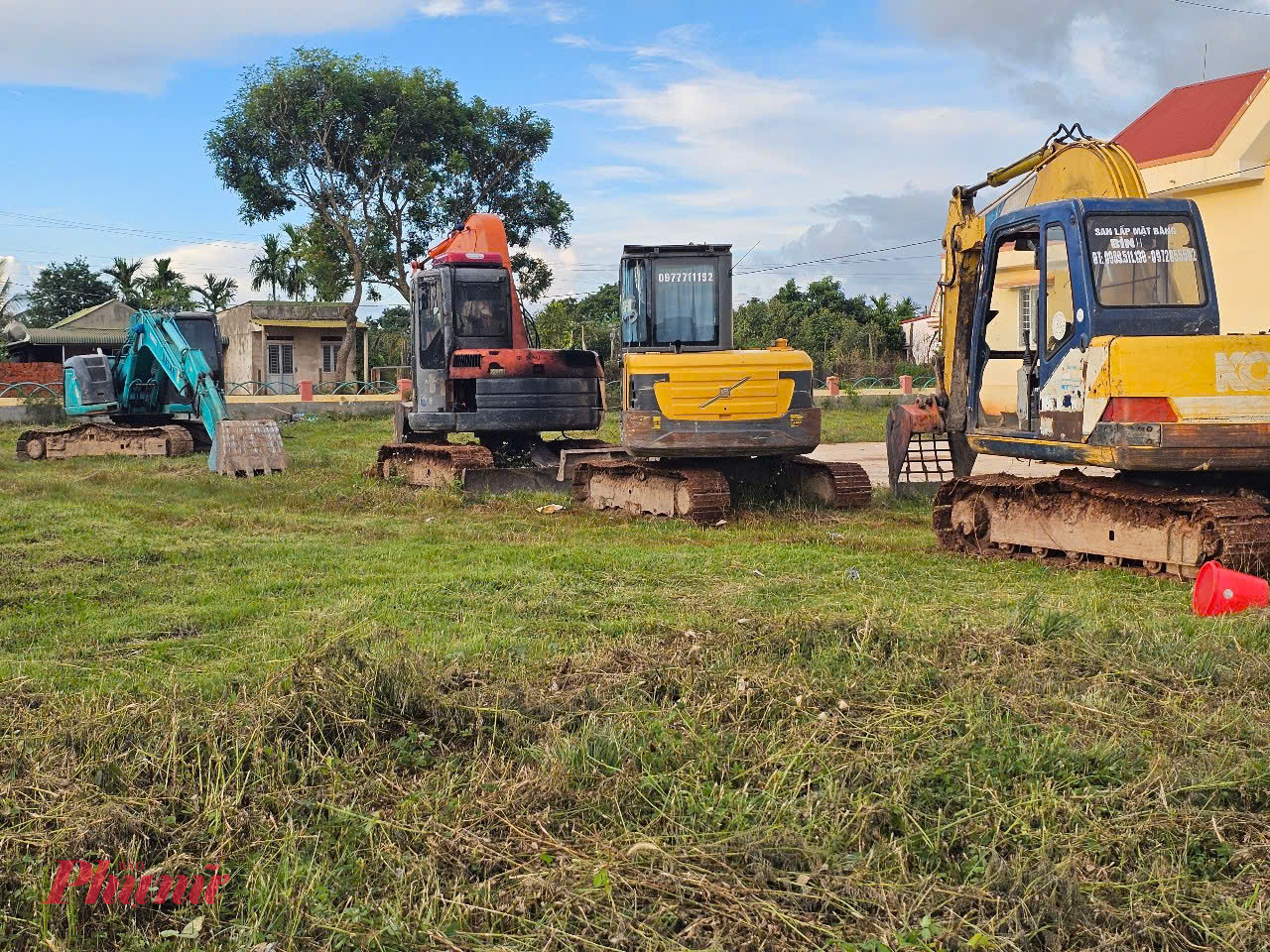 Nhiều phương tiện bị thu giữ - Ảnh: B.X.