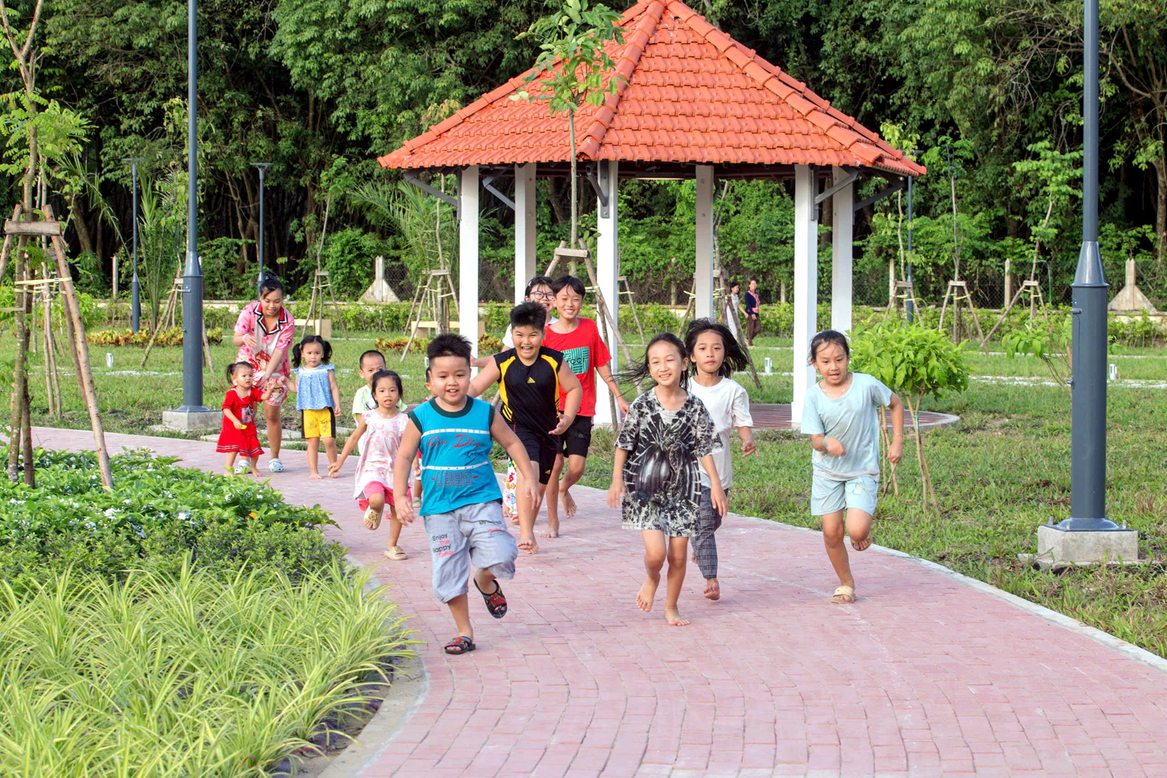 Kỳ vọng về một đô thị hiện đại, an toàn, thân thiện Trẻ em TPHCM cần có những không gian an toàn để phát triển toàn diện - ẢNH: TRANG NGUYỄN