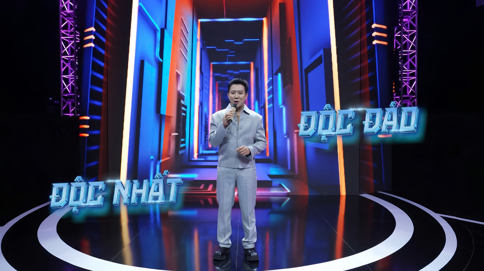 Trấn Thành là người dẫn dắt show này
