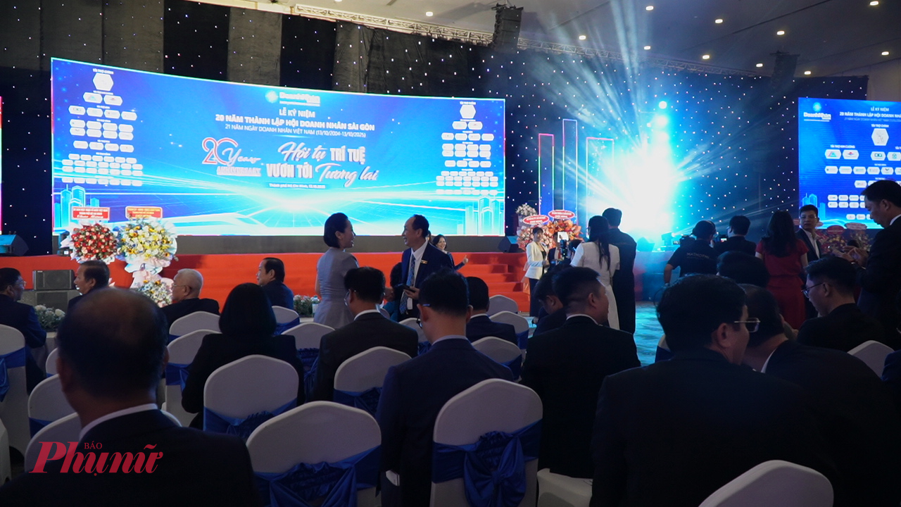 “Hội tụ tri thức – Vươn tới tương lai” là chủ đề của Lễ kỷ niệm 20 năm thành lập Hội doanh nhân Sài Gòn có chủ đề 