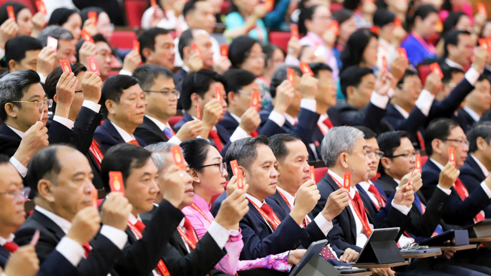 Đại hội của niềm tin, tầm nhìn và hành động Các đại biểu biểu quyết thông qua các nội dung đại hội