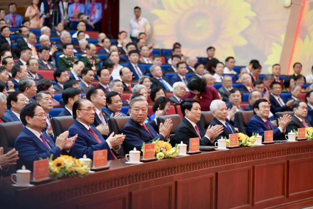 Lãnh đạo, nguyên lãnh đạo Đảng và Nhà nước tham dự Đại hội đại biểu Đảng bộ TPHCM lần I - Ảnh: BTC