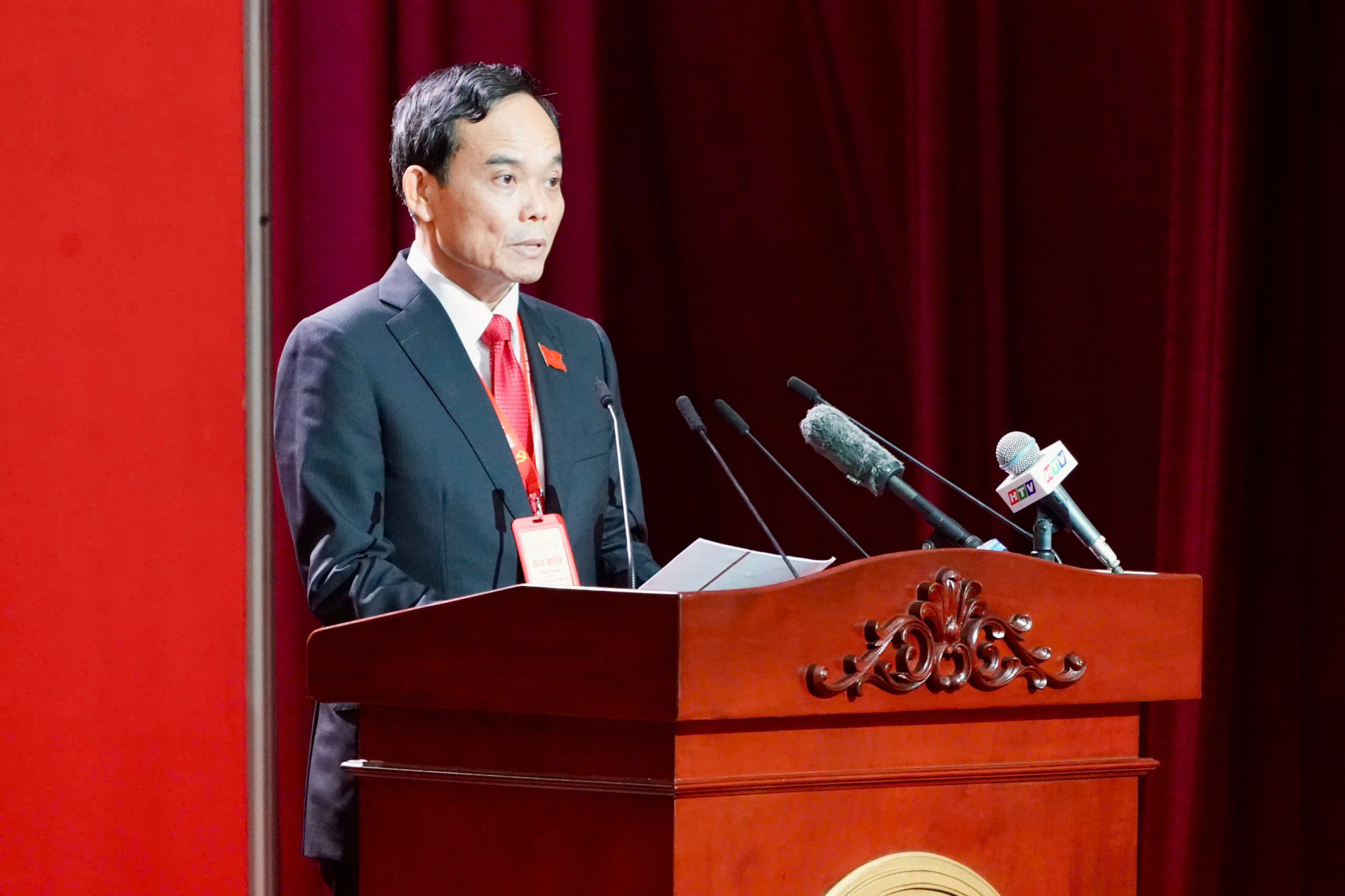 Bí thư Thành ủy Trần Lưu Quang: TPHCM phải vươn tầm khu vực và thế giới Bí thư Thành ủy TP HCM Trần Lưu Quang phát biểu khai mạc Đại hội -