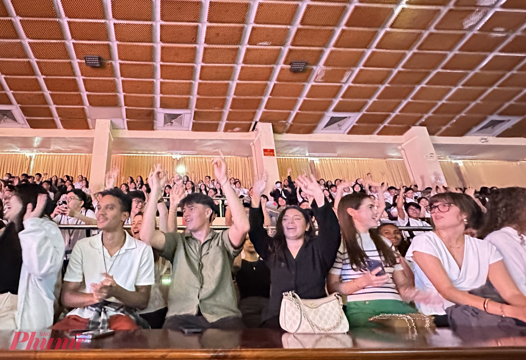 Nhiều sinh viên từ Pháp đến Việt Nam học đại học theo chương trình liên kết - Ảnh: Nguyễn Loan