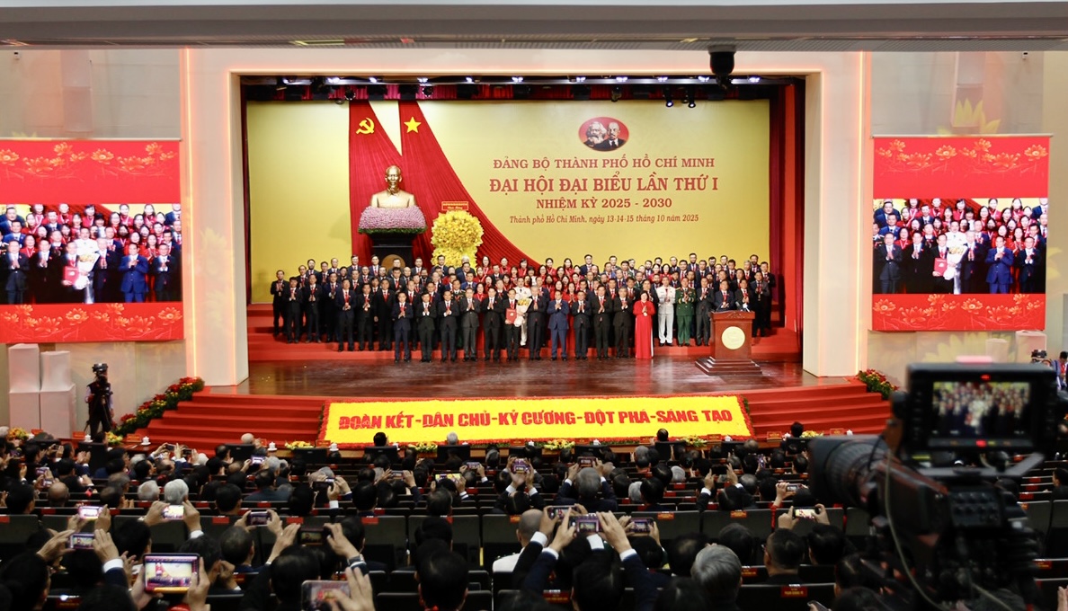Bí thư Thành ủy Trần Lưu Quang: TPHCM phải vươn tầm khu vực và thế giới Đại hội Đại biểu Đảng bộ TPHCM lần thứ I -