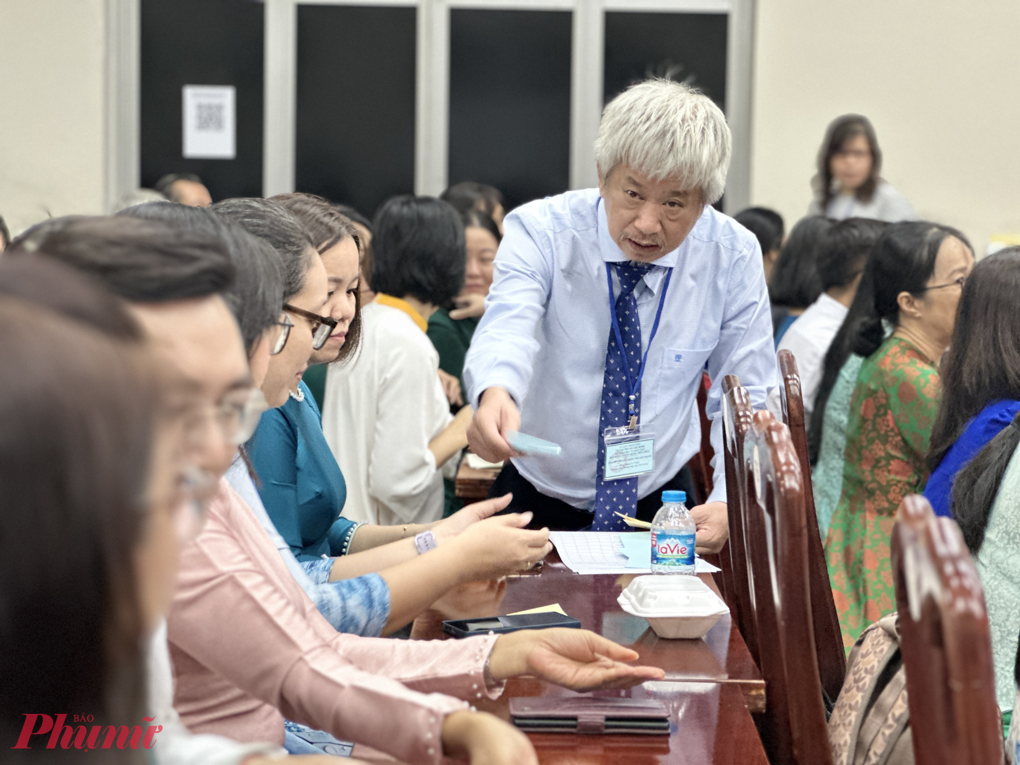 Sở GD-ĐT TPHCM tổ chức đợt tuyển dụng lớn để tuyển giáo viên cho các trường công lập - Ảnh: Nguyễn Loan