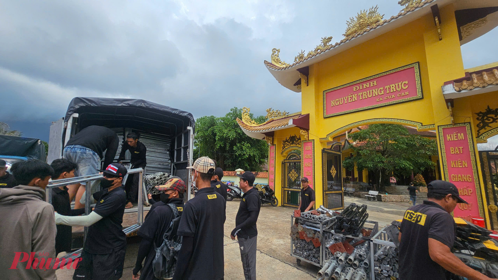 Không chỉ riêng tại Rạch Giá tổ chức lễ hội, tại Phú Quốc không khí tổ chức lễ giỗ Anh hùng Nguyễn Trung Trực tại Cửa Cạn và Gành Dầu cũng được người dân và chính quyền tổ chức chu đáo.