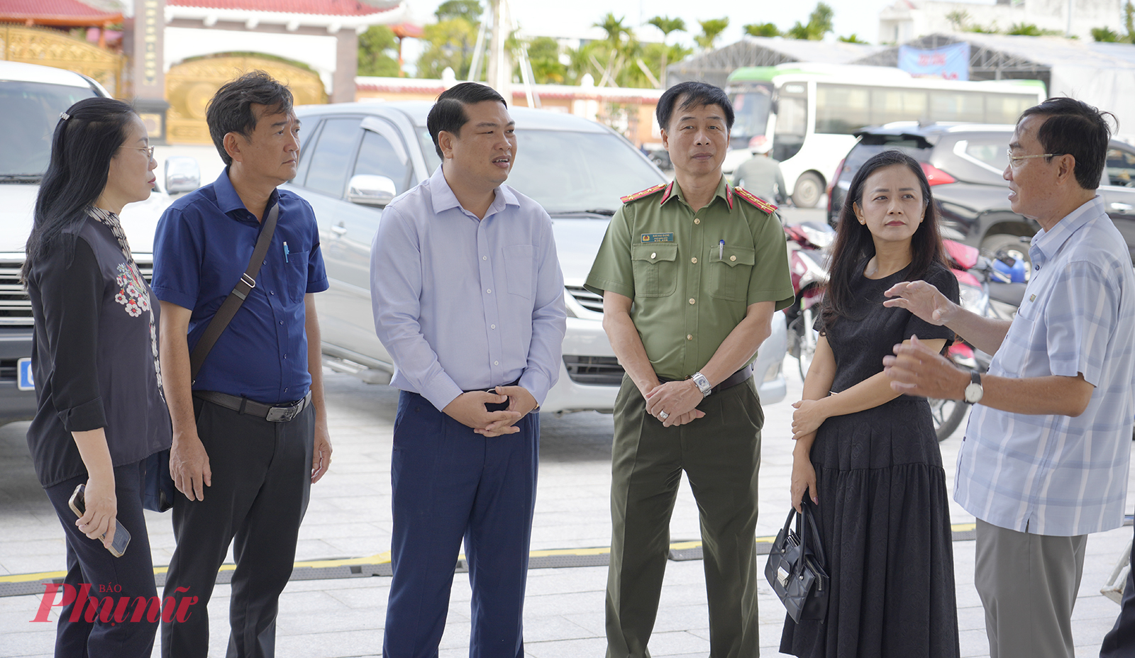 Ông Lê Trung Hồ - Phó Chủ tịch UBND tỉnh An Giang yêu cầu các sở, ban, ngành tỉnh đặc biệt quan tâm công tác phòng cháy, chữa cháy, an toàn vệ sinh thực phẩm, nhất là tại khu vực Đình Nguyễn Trung Trực và các hàng quán buôn bán tại phường Rạch Giá, nhằm đảm bảo an toàn tuyệt đối, không để xảy ra sự cố, góp phần tổ chức lễ hội trang trọng, an toàn, chu đáo, để lại ấn tượng tốt đẹp trong lòng người dân và du khách.
