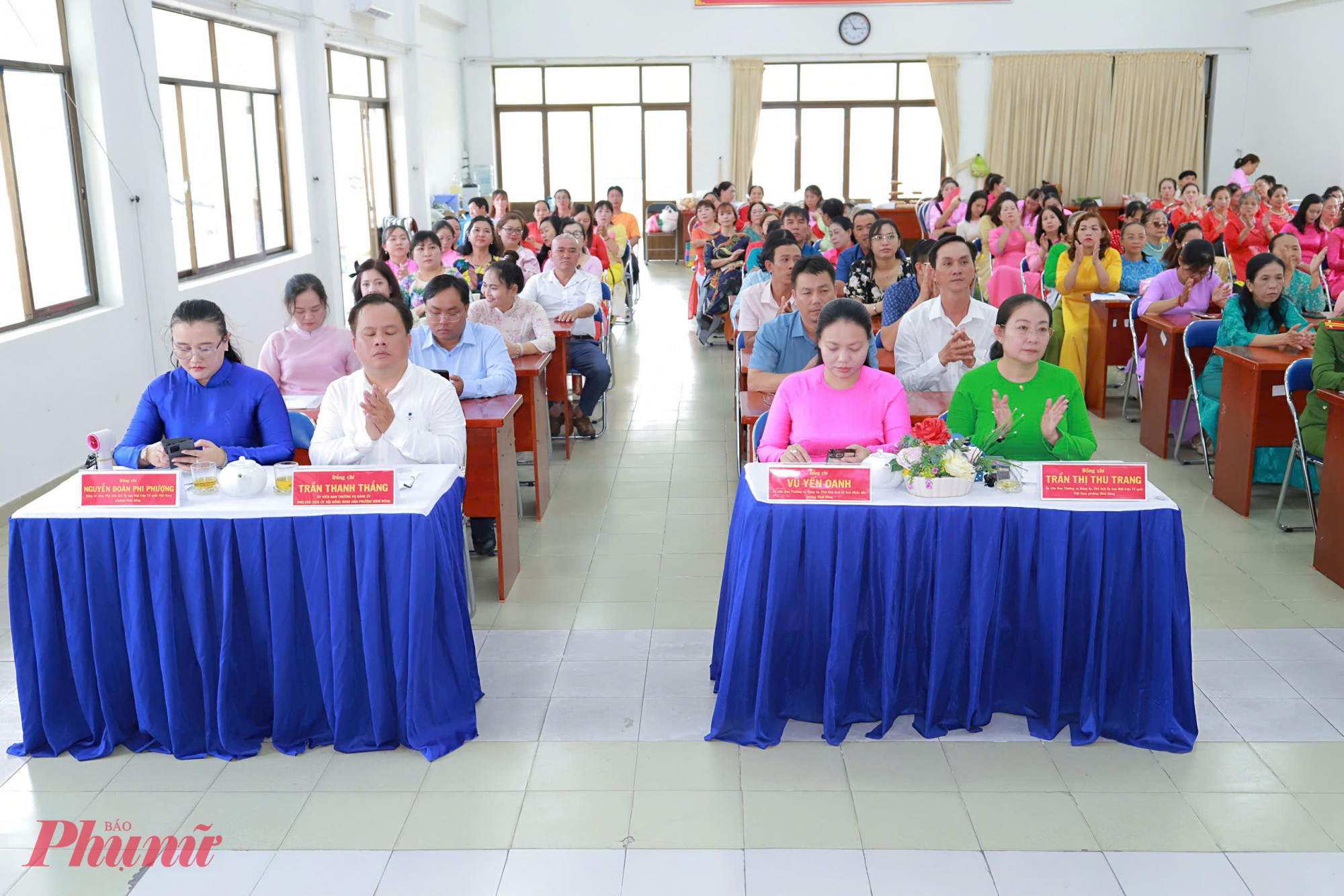 Buổi họp mặt có sự tham dự