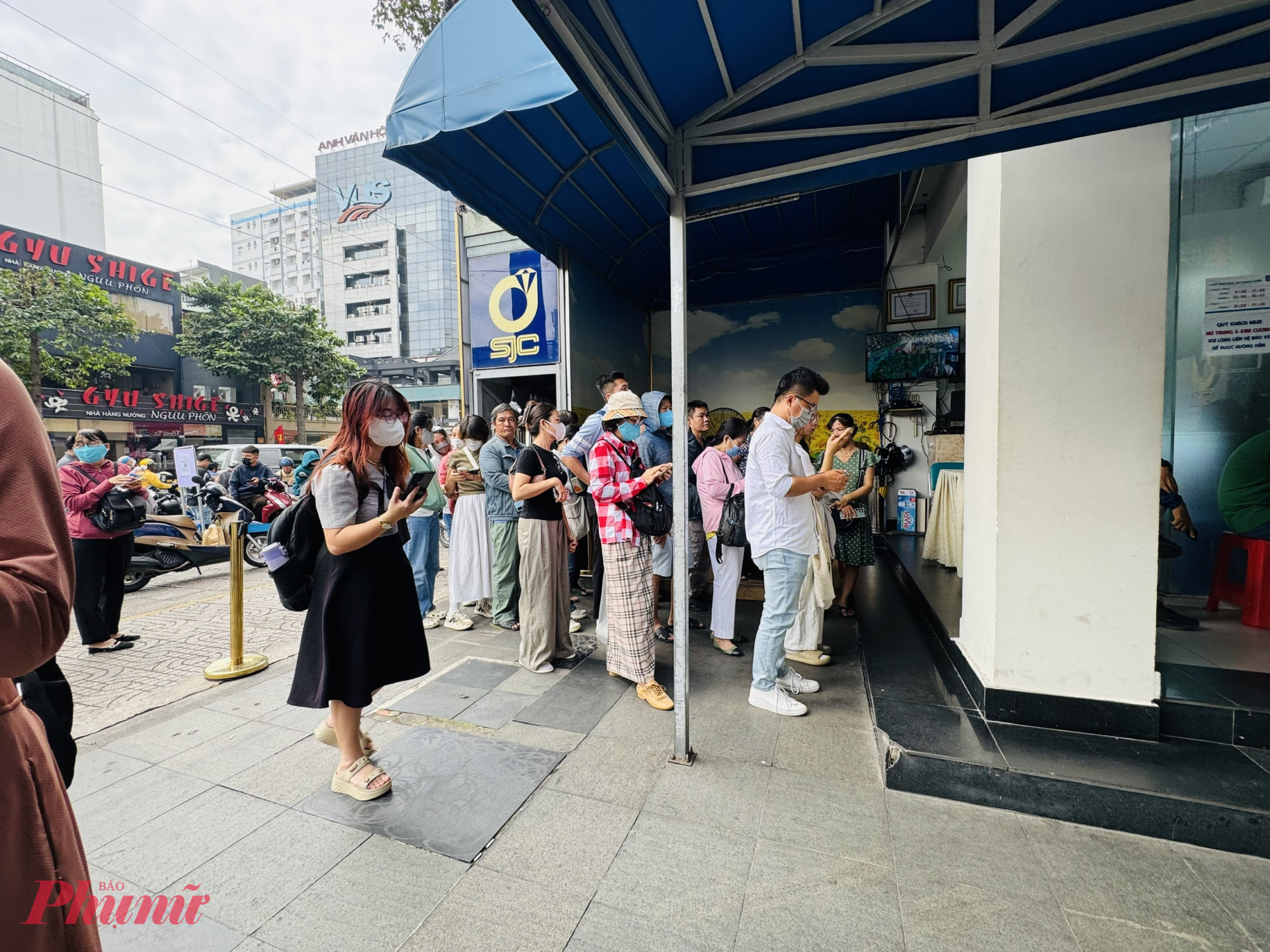 NHNN chi nhánh khu vực 2 đề nghị các cơ quan chức năng trên địa bàn TPHCM phối hợp kiểm soát hoạt động kinh doanh vàng trên địa bàn - Ảnh: Thanh Hoa -  