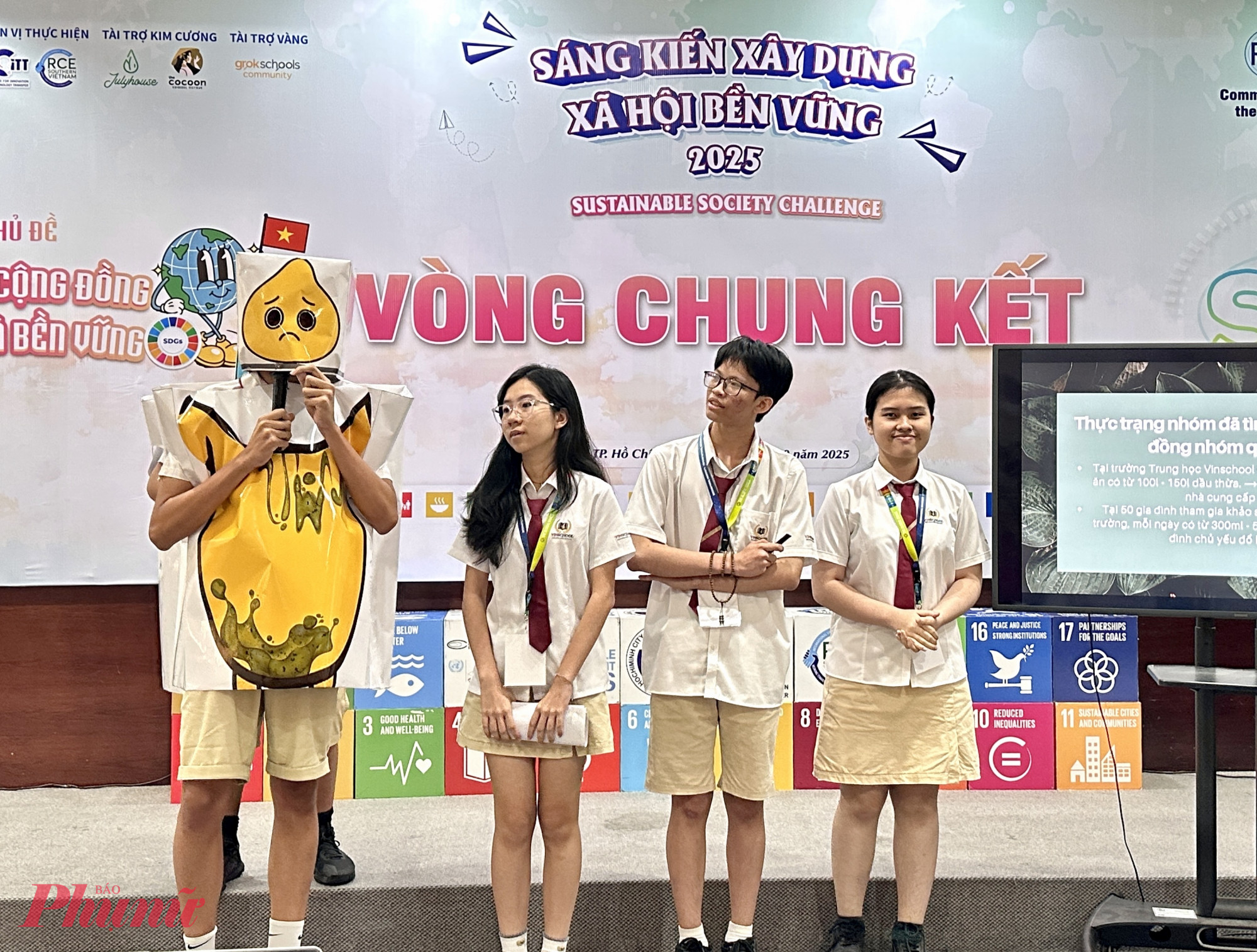 Với cách thể hiện ấn tượng và có tính ứng dụng cao, dự án Grease to Grace Trường phổ thông liên cấp Vinschool cũng được đánh giá cao ở nhóm học sinh THCS - Ảnh: Nguyễn Loan