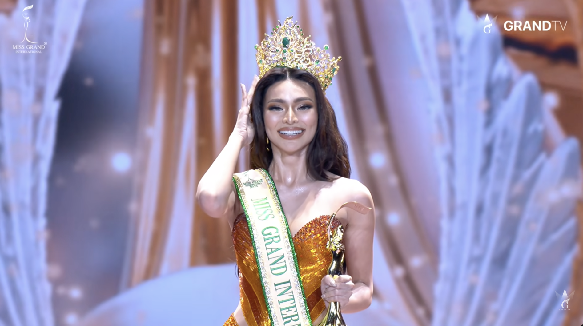 Emma Tiglao trong khoảnh khắc đăng quang