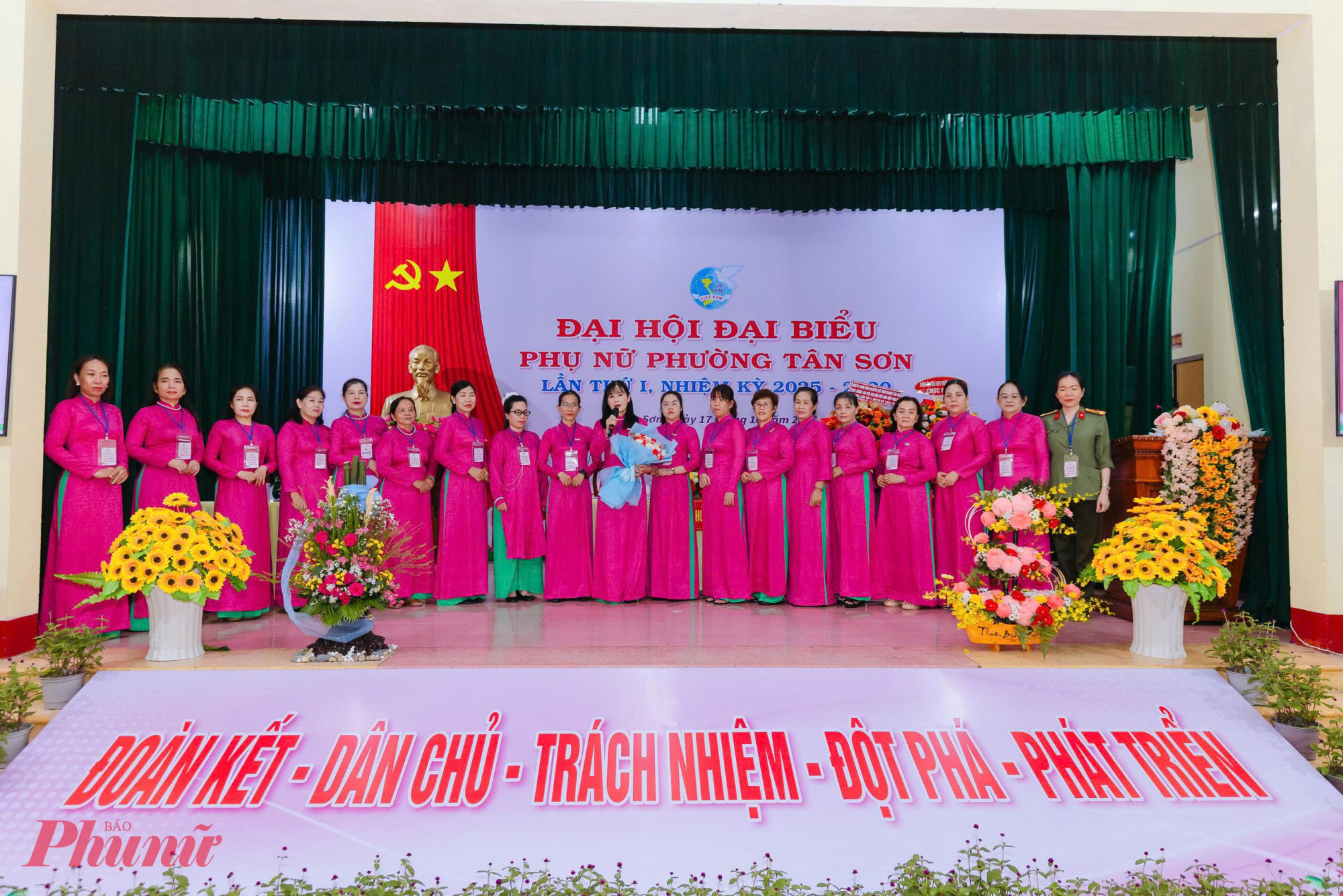 Ban Chấp hành Hội LHPN phường Tân Sơn gồm 19 ủy viên ra mắt đại hội