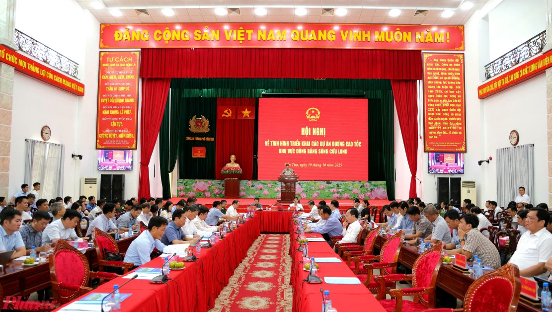 Quang cảnh hội nghị... Ảnh: Trung Phạm
