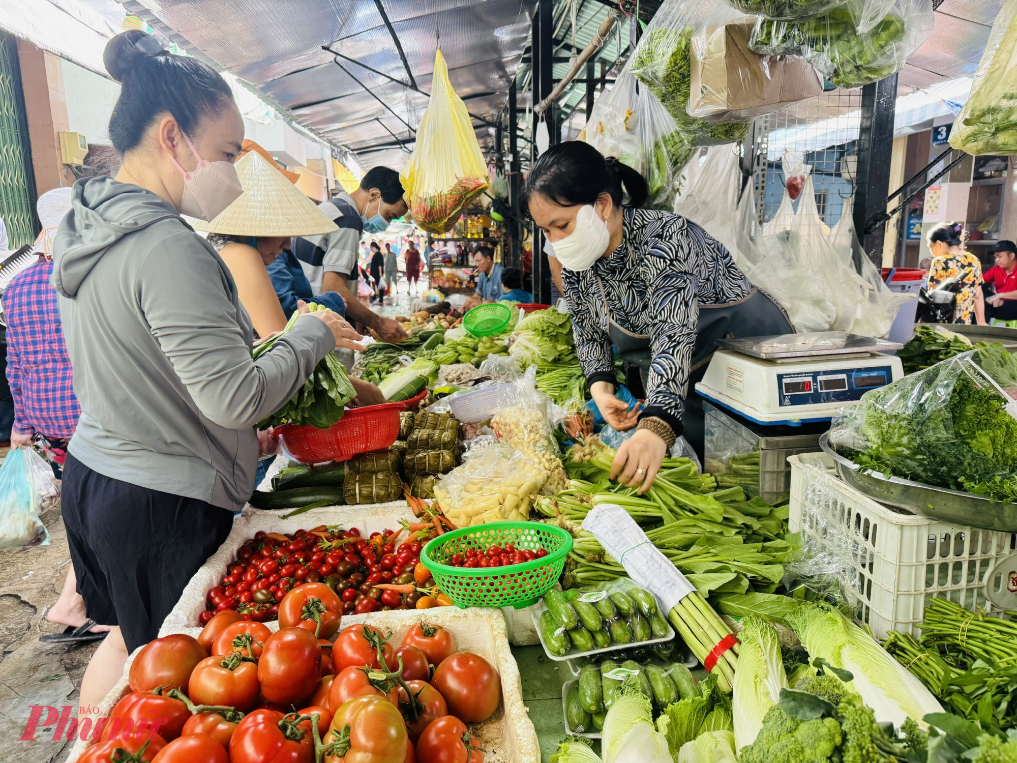 Riêng các loại rau quả, giá tăng lên tới 40% - Ảnh: Thanh Hoa