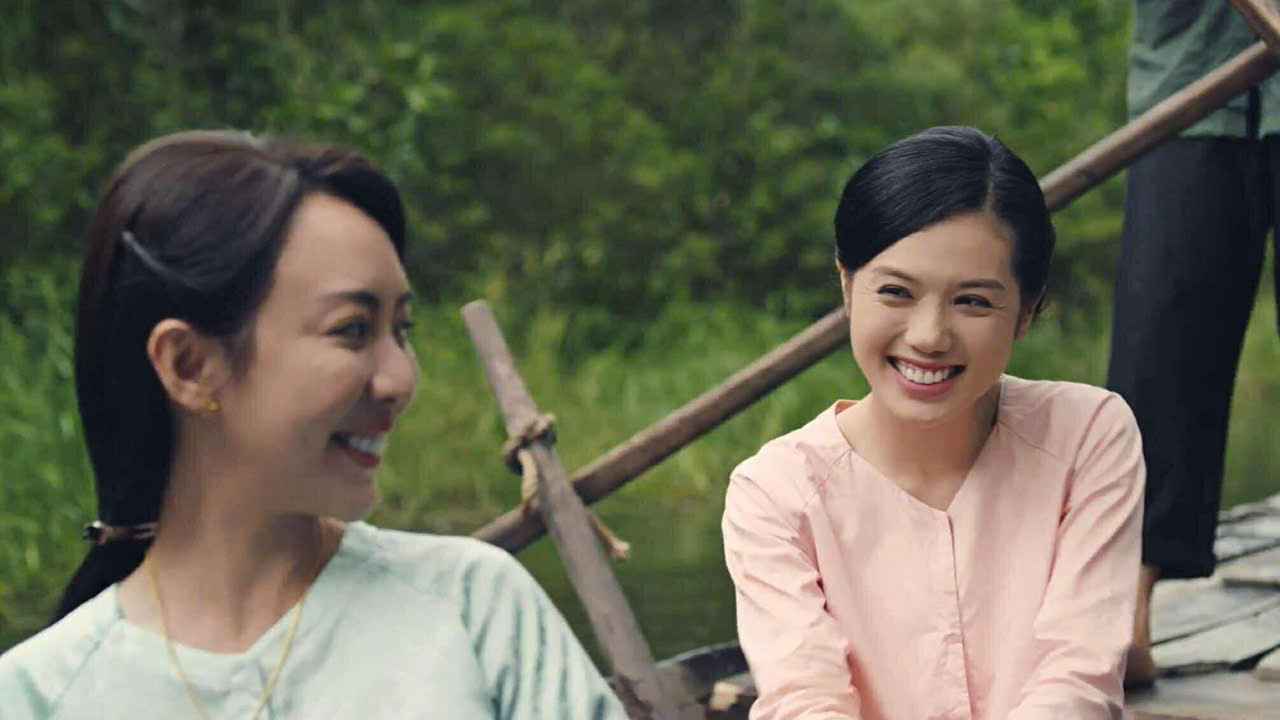 Trâm Anh lần đầu diễn cùng Thu Trang 