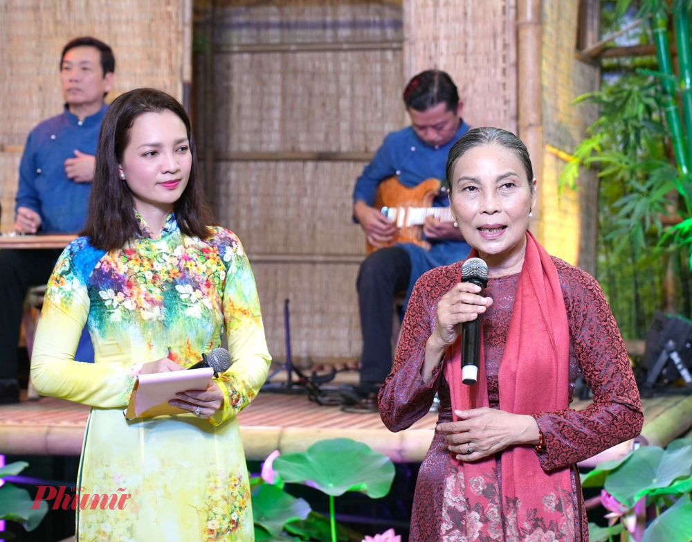 Tiến sĩ Mai Mỹ Duyên giới thiệu về nghệ thuật đờn ca tài tử Nam bộ và phong trào đờn ca